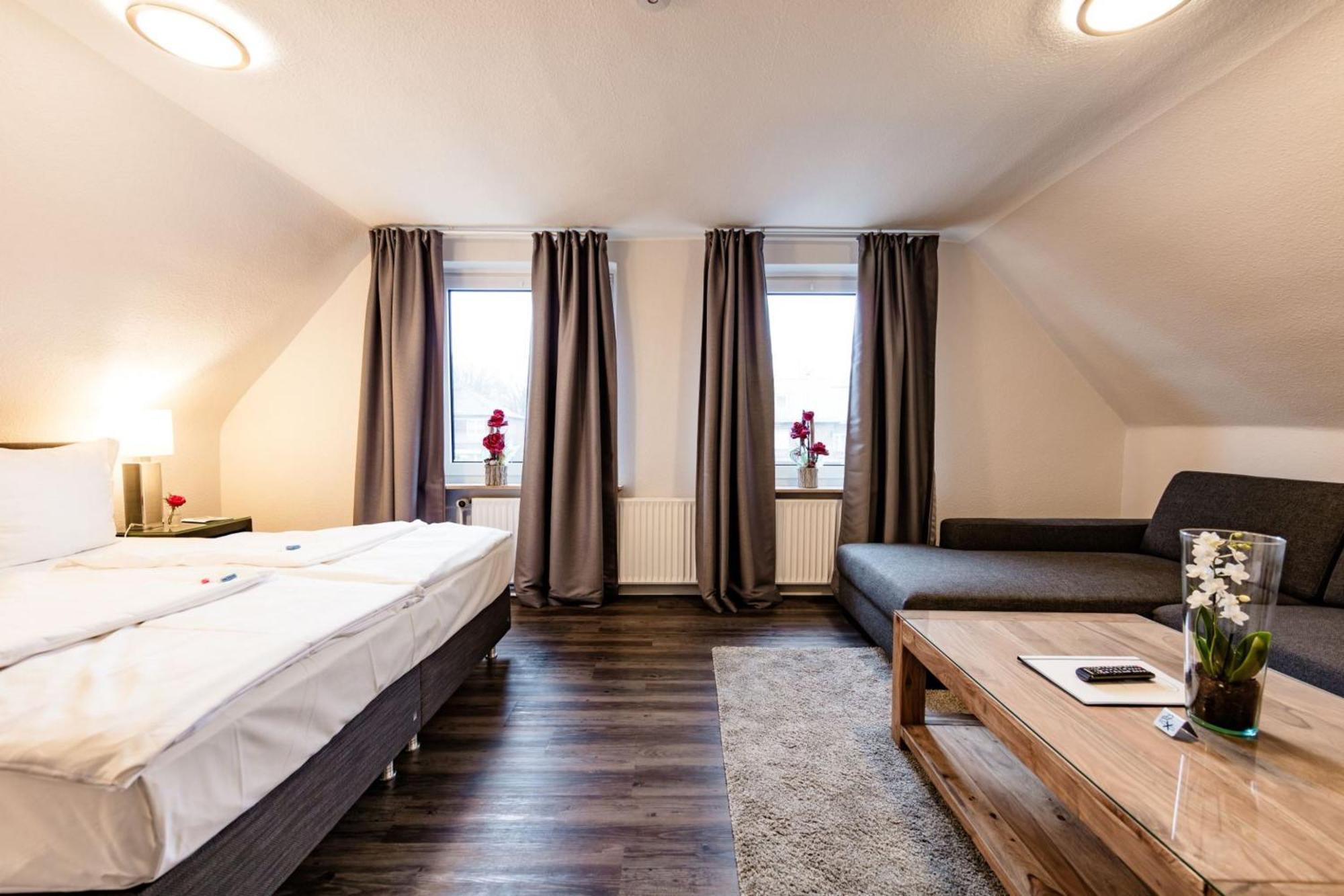 Hotel Zum Zeppelin Гамбург Номер фото